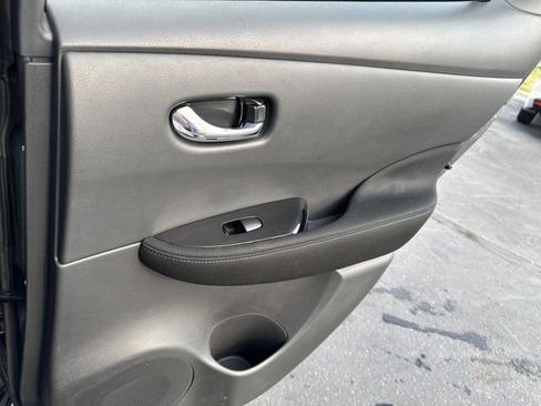 Certified 2024 Nissan Leaf SV Plus image 22