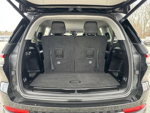 Used 2023 Jeep Grand Cherokee L Limited AWD/4WD image 15