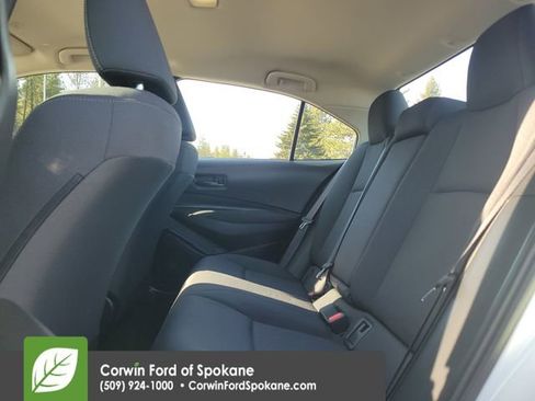 Used 2025 Toyota Corolla LE image 10