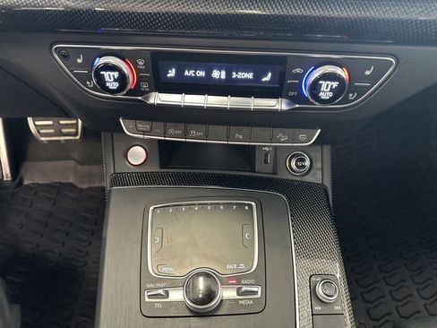 Used 2019 Audi SQ5 Premium Plus w/ Premium Plus Package AWD/4WD image 32