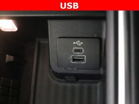 Used 2025 Ford Expedition Max Platinum image 28