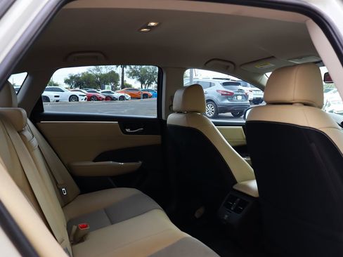 Used 2018 Honda Clarity Plug-In Hybrid image 27