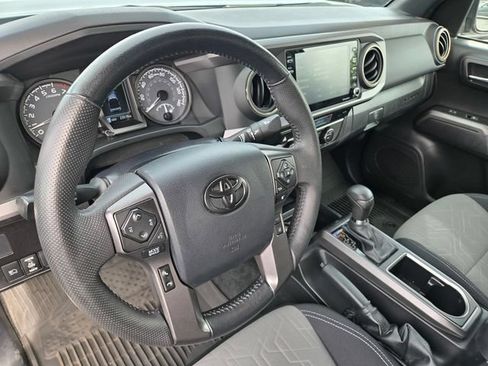 Certified 2023 Toyota Tacoma TRD Off-Road AWD/4WD image 12