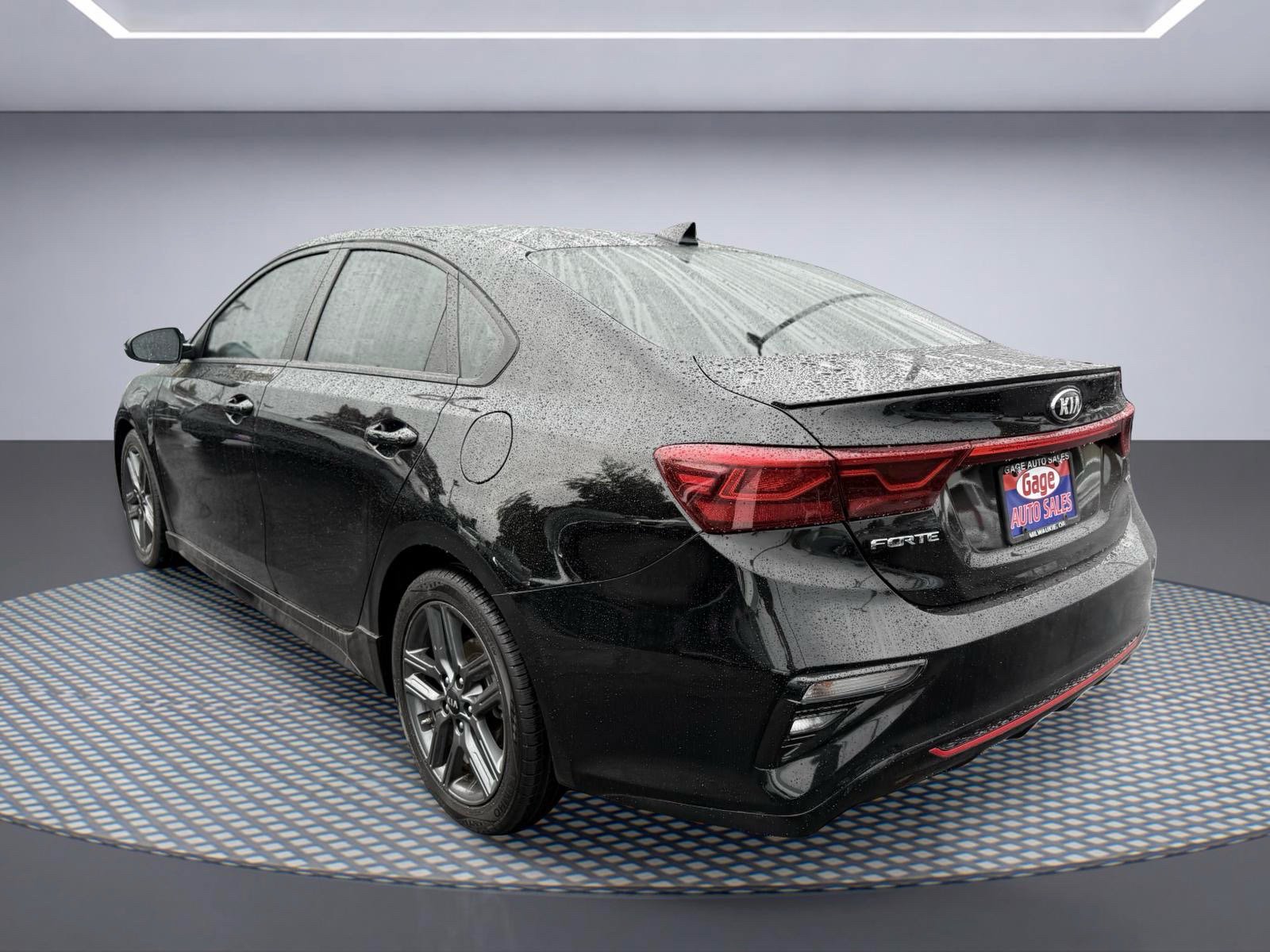 Used 2021 Kia Forte GT-Line w/ GT-Line Premium Package FWD image 4