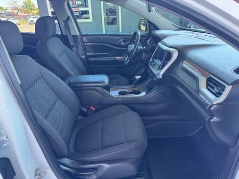Used 2018 GMC Acadia SLE FWD image 15