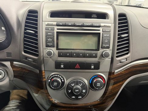 Used 2012 Hyundai Santa Fe SE image 5