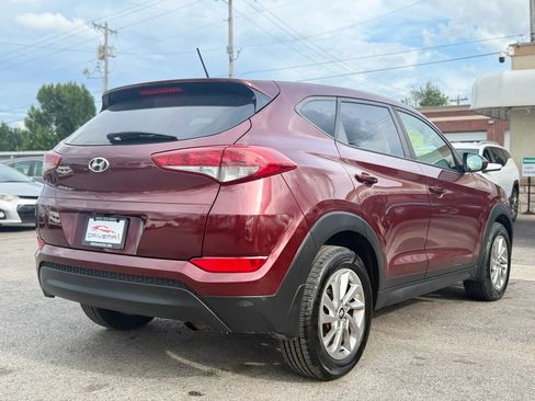 Used 2017 Hyundai Tucson SE FWD image 3
