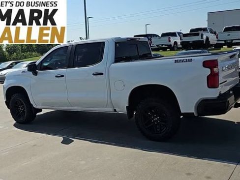 Used 2021 Chevrolet Silverado 1500 LT Trail Boss w/ Convenience Package II AWD/4WD image 6
