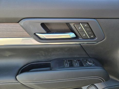 New 2026 GMC Terrain Denali AWD/4WD image 10