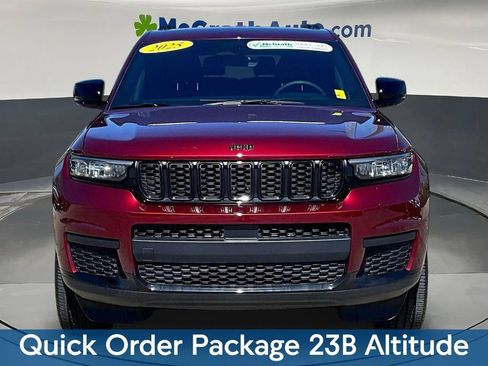 Used 2025 Jeep Grand Cherokee L Laredo AWD/4WD image 2