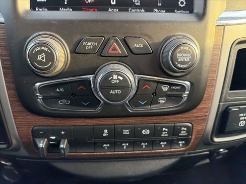 Used 2018 RAM 2500 Laramie w/ Cold Weather Group image 30