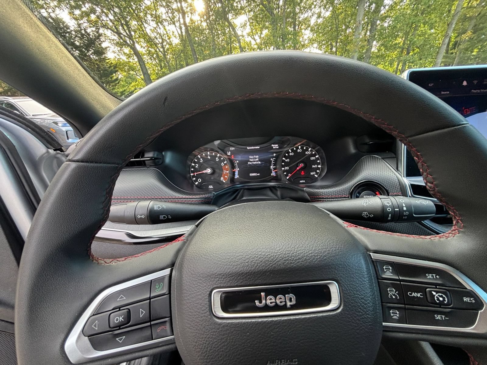 Used 2025 Jeep Compass Trailhawk AWD/4WD image 41