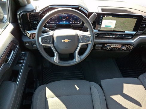 Certified 2026 Chevrolet Silverado 1500 LT image 13