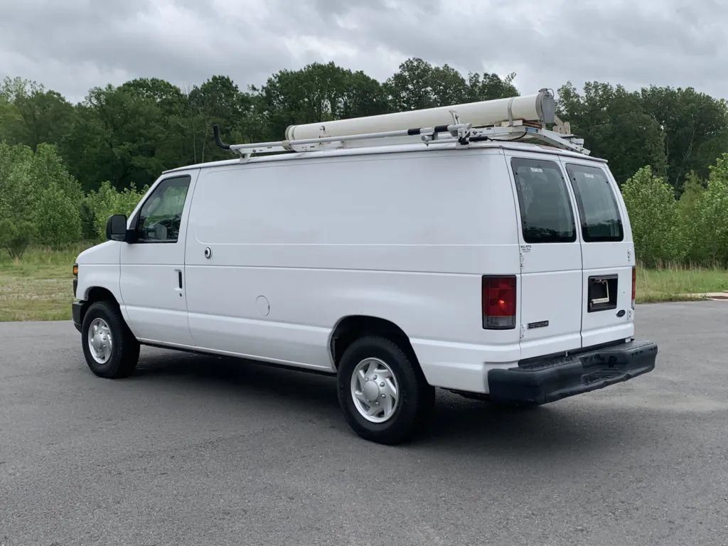 Used 2010 Ford E-250 and Econoline 250 RWD image 5