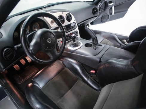 Used 2003 Dodge Viper SRT-10 image 19