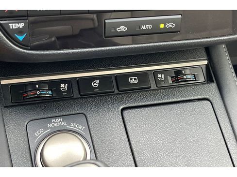 Used 2017 Lexus ES 300h image 31