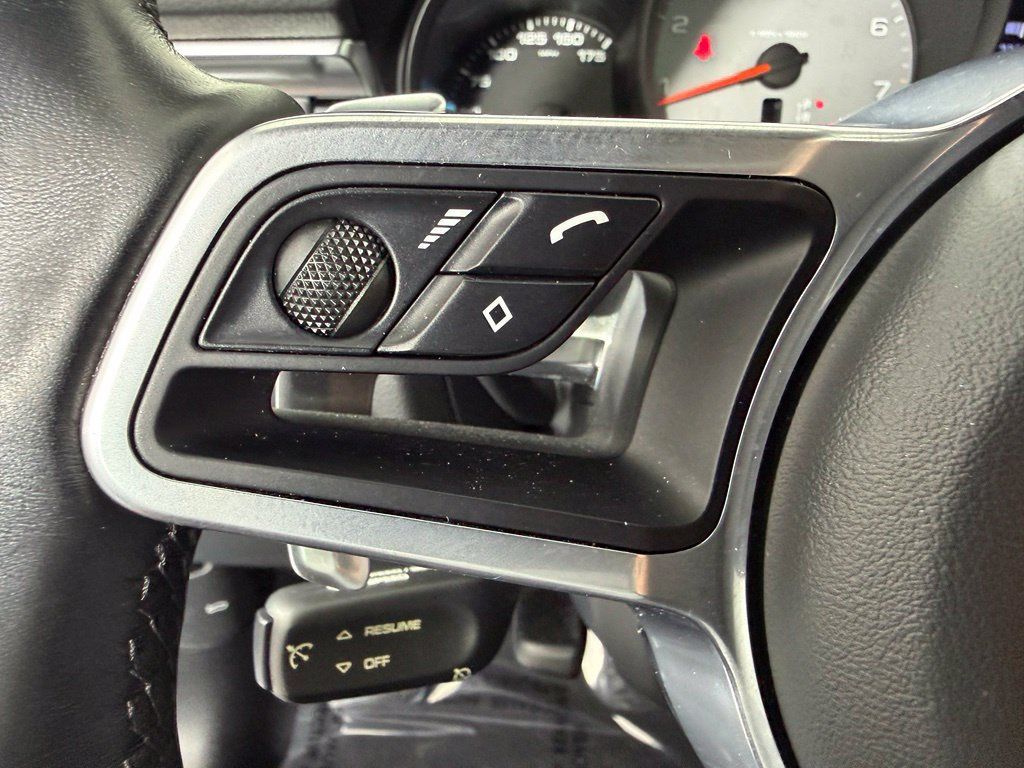 Certified 2021 Porsche Macan S AWD/4WD image 26