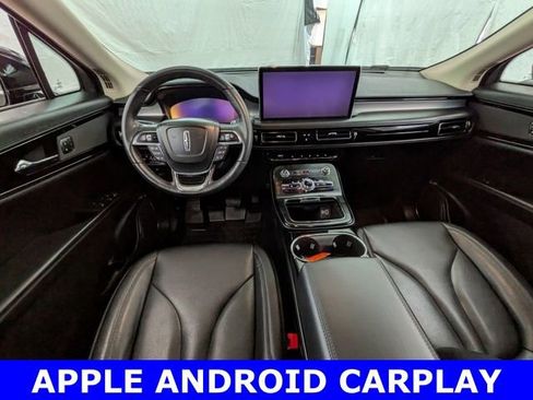 Used 2023 Lincoln Nautilus AWD w/ Premium Package image 12