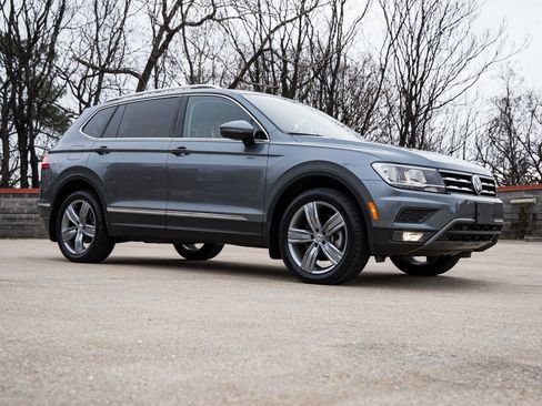 Certified 2021 Volkswagen Tiguan SE image 7