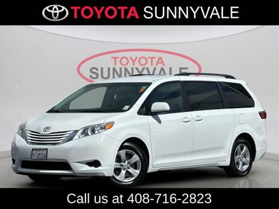 Used 2016 Toyota Sienna LE