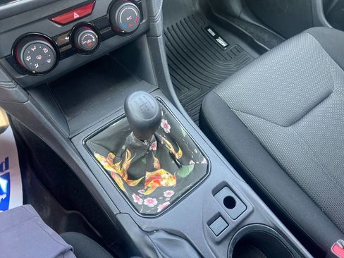 Used 2019 Subaru Impreza 2.0i image 12