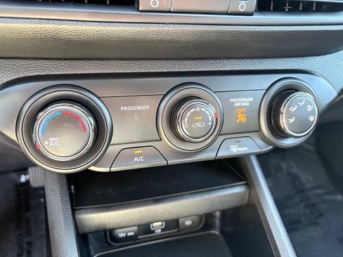 Used 2024 Kia Forte LXS w/ LXS Technology Package FWD image 16