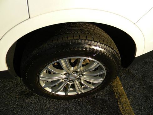 Used 2019 Cadillac XT5 Luxury image 26