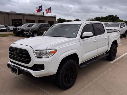 Used 2019 Toyota Tacoma SR w/ SR Convenience Package image 3
