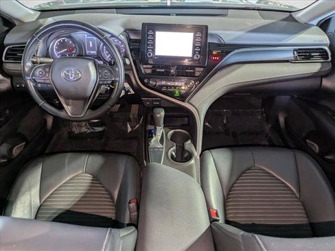 Used 2022 Toyota Camry SE w/ Carpet Mat Package (TMS) FWD image 16