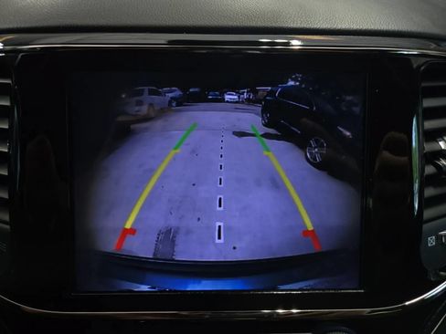 Used 2020 Jeep Grand Cherokee High Altitude AWD/4WD image 37