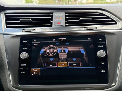 Used 2023 Volkswagen Tiguan SE FWD image 16