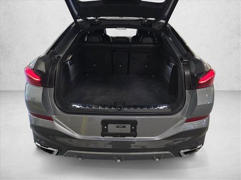 Used 2025 BMW X6 xDrive40i image 13