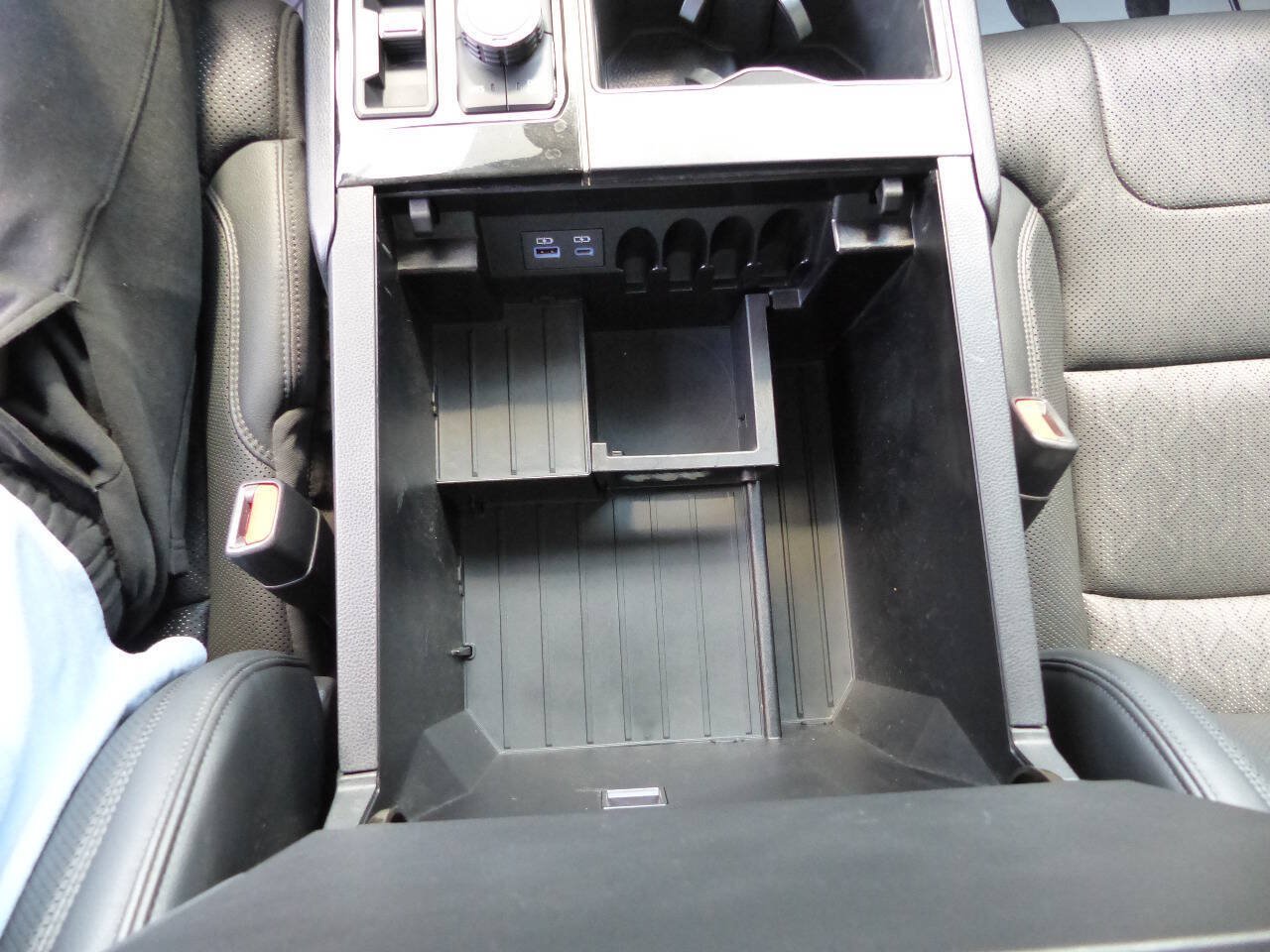 Used 2022 Toyota Tundra SR5 AWD/4WD image 50