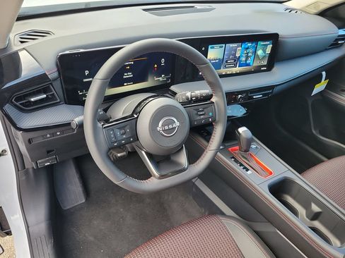 New 2026 Nissan Kicks SR w/ SR Premium Package AWD/4WD image 23