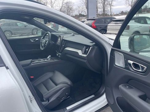 New 2026 Volvo XC60 B5 Ultra w/ Climate Package image 5