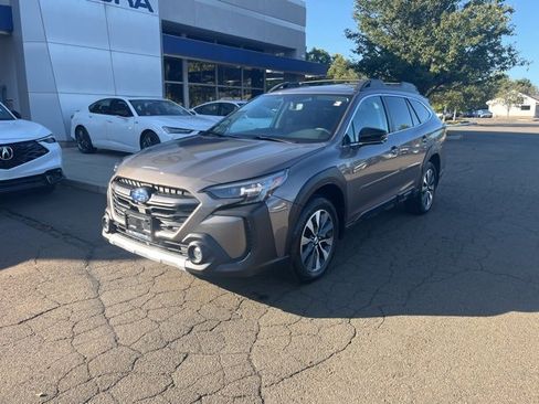 Used 2024 Subaru Outback Limited image 26