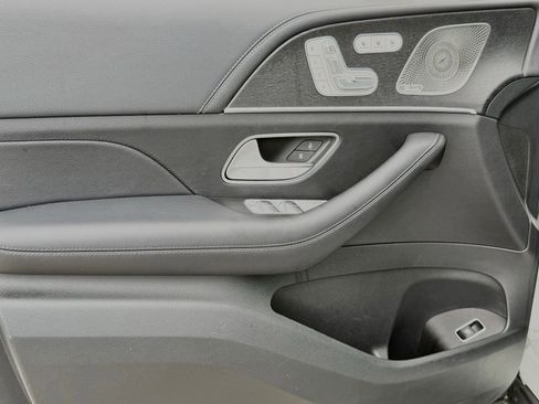 Used 2024 Mercedes-Benz GLE 350 4MATIC image 22