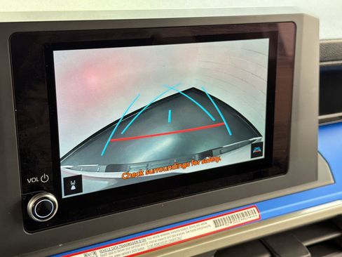 Used 2025 Toyota Tacoma TRD Off-Road image 24