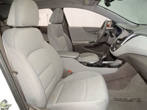 Used 2022 Chevrolet Malibu LT image 16