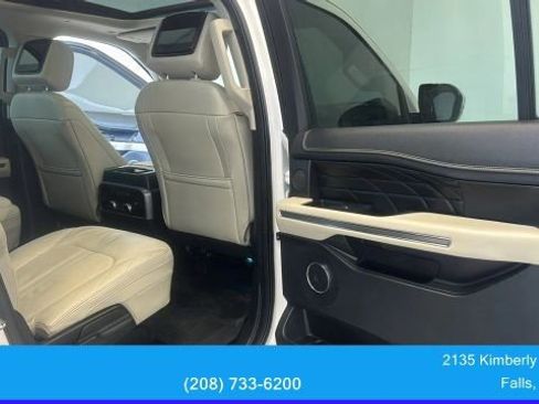 Used 2018 Ford Expedition Max Platinum AWD/4WD image 40