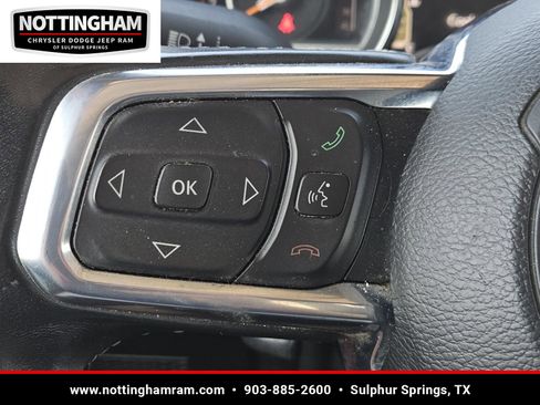 Used 2020 Jeep Wrangler Unlimited Sahara image 19