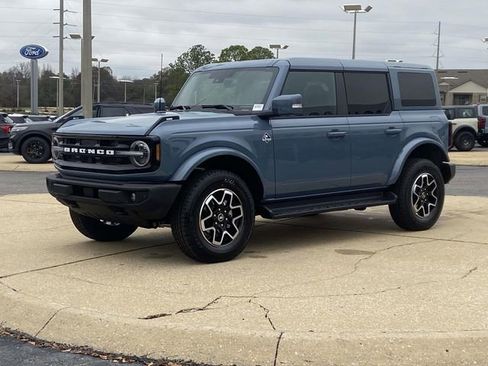 New 2025 Ford Bronco Outer Banks AWD/4WD image 5