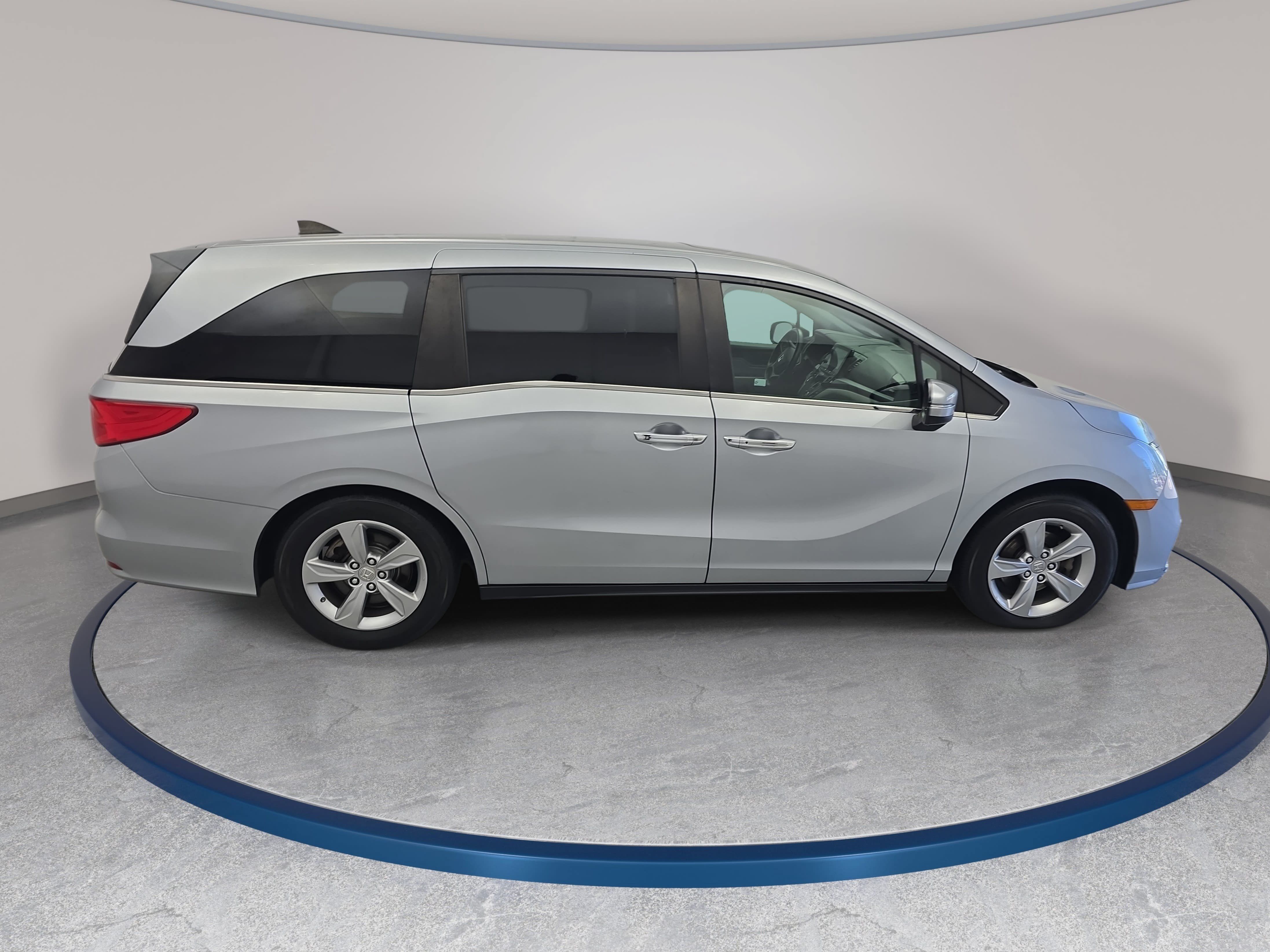 Used 2018 Honda Odyssey EX-L image 4
