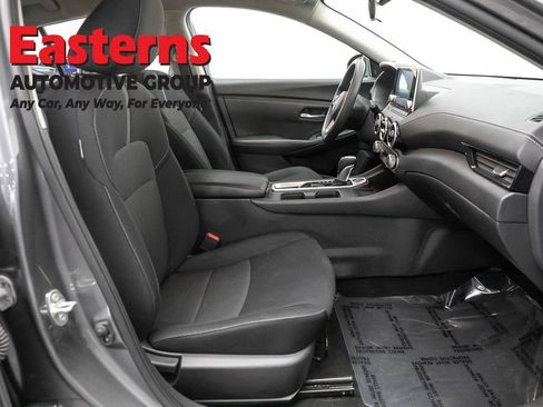 Used 2024 Nissan Sentra SV FWD image 23