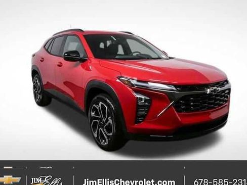 New 2026 Chevrolet Trax RS w/ Sunroof Package image 1