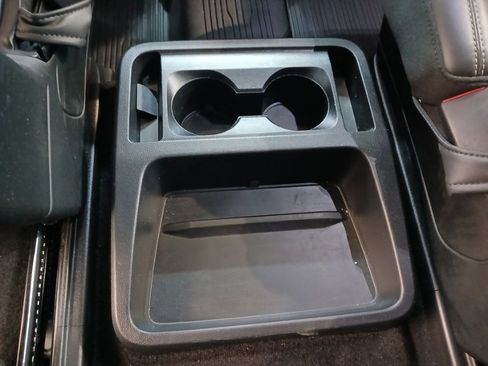 Used 2021 Ford Explorer XLT w/ Equipment Group 202A image 36