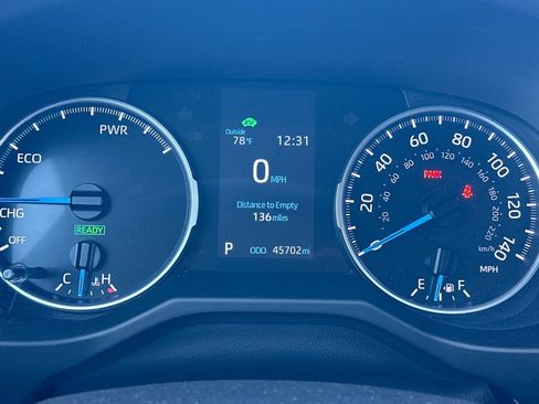 Certified 2022 Toyota RAV4 LE AWD/4WD image 40