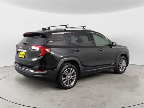 Used 2022 GMC Terrain SLT w/ Infotainment Package II image 5