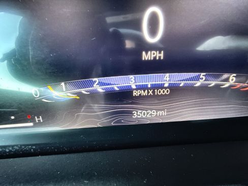 Used 2023 Jeep Grand Cherokee Overland image 13