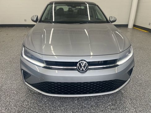 New 2026 Volkswagen Jetta SE image 8